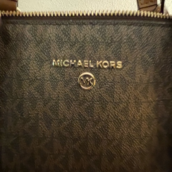 Michael Kors Logo Sullivan Convertible Top Zip Tote - Picture 2 of 5